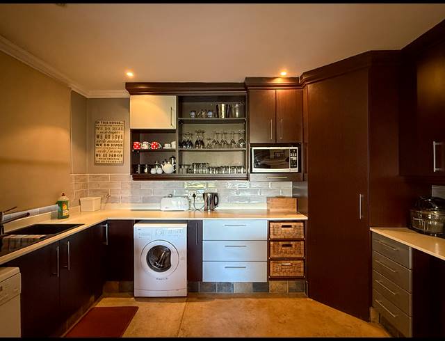 4 BEDROOM APARTMENT FOR SALE IN SIMBITHI ECO ESTATE